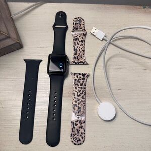 Apple Watch Series 3 38mm, Aluminum Case